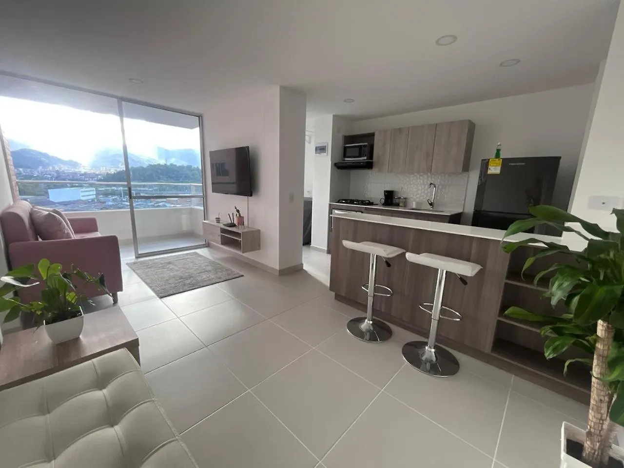 Lejlighed Hermoso Apto En Poblado Con Piscina Medellín