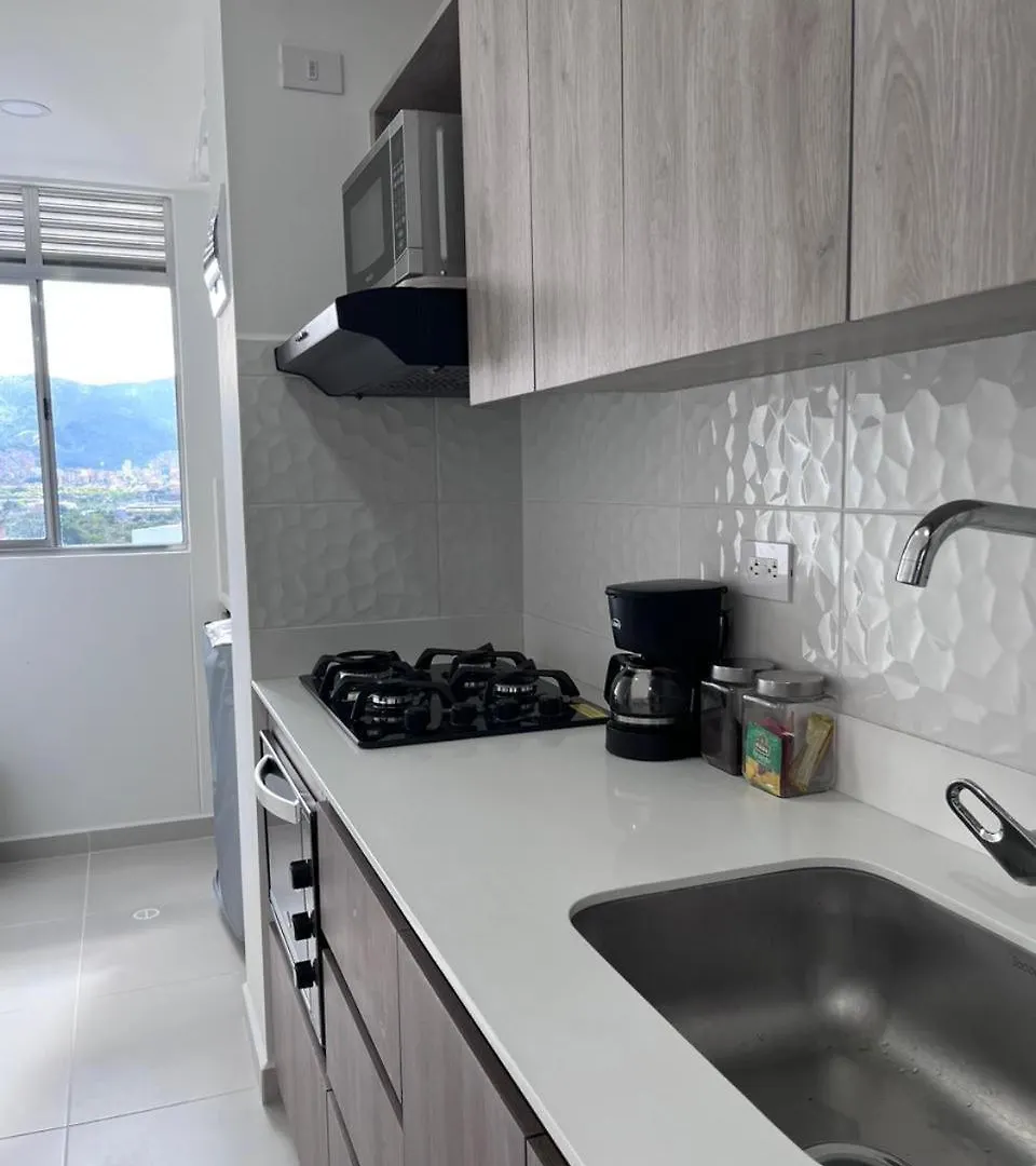 Lejlighed Hermoso Apto En Poblado Con Piscina Medellín