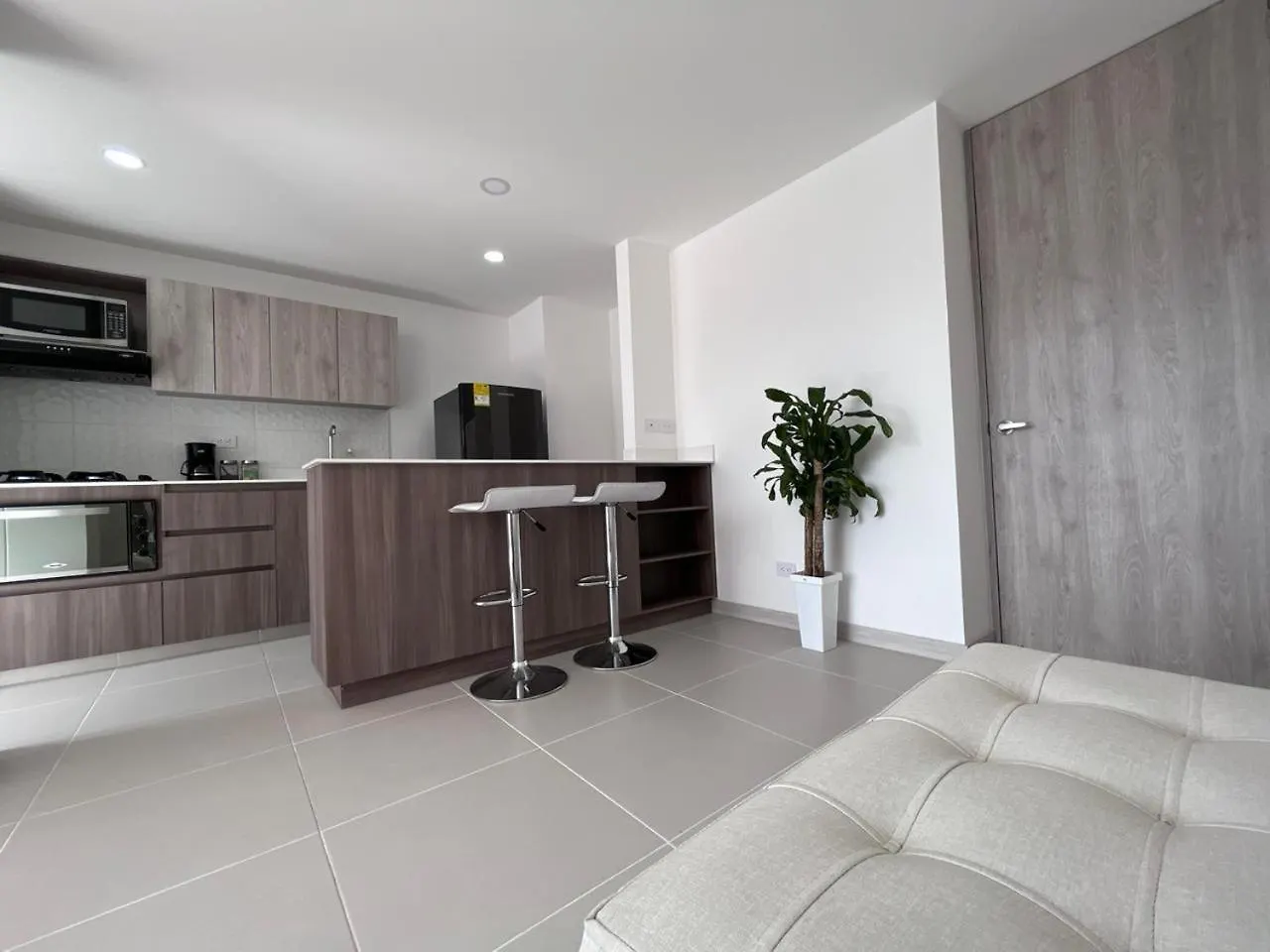 Hermoso Apto En Poblado Con Piscina 麦德林 公寓